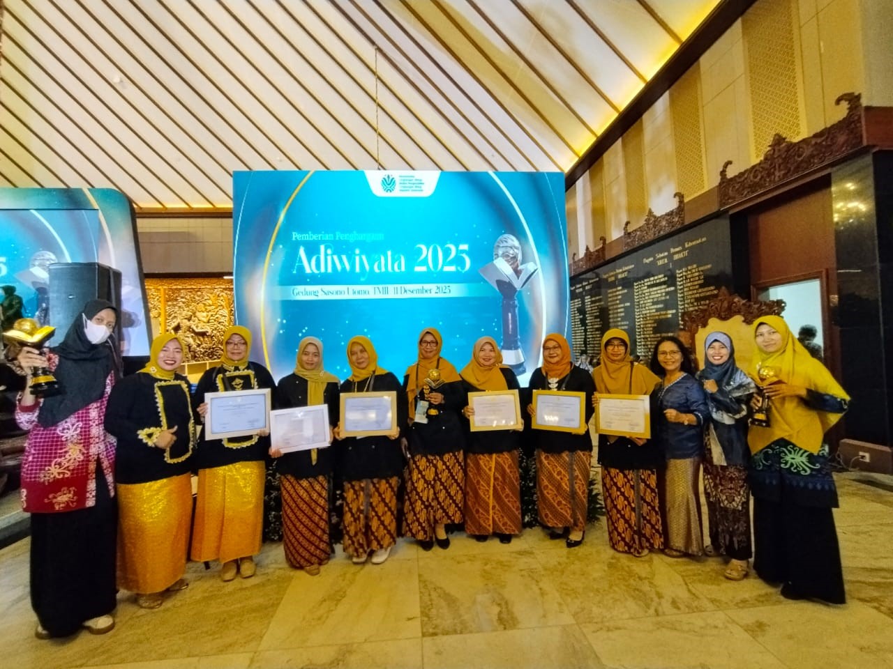 SMAN 3 Bontang Menjadi Satu-satunya SMA di Bontang yang Meraih Penghargaan Adiwiyata Nasional Tahun 2025